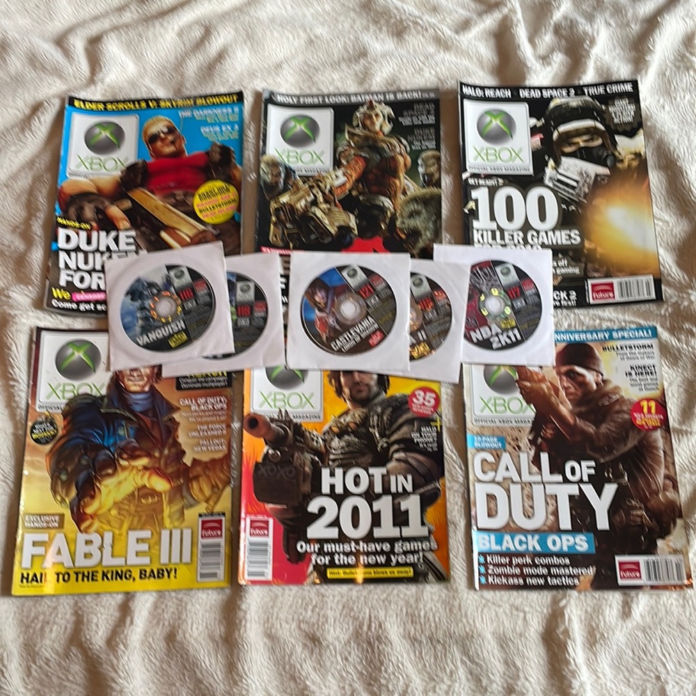 Xbox magazine lot with demo discs